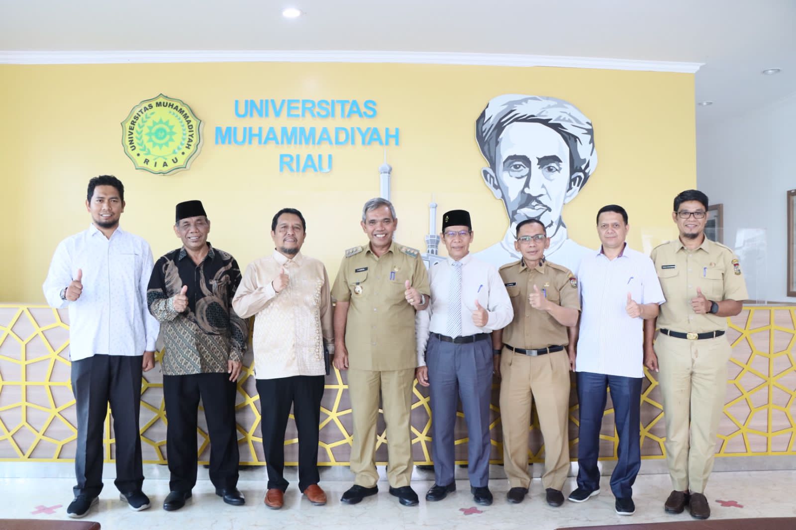 Pj Bupati Kampar Dr. Kamsol, MM Silaturahmi Dengan Rektor Dan Civitas UMRI