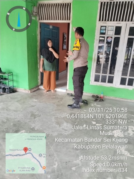 Bhabinkamtibmas Desa Muda Setia Sambangi Warga, Ajak Jaga Keamanan dan Ketertiban