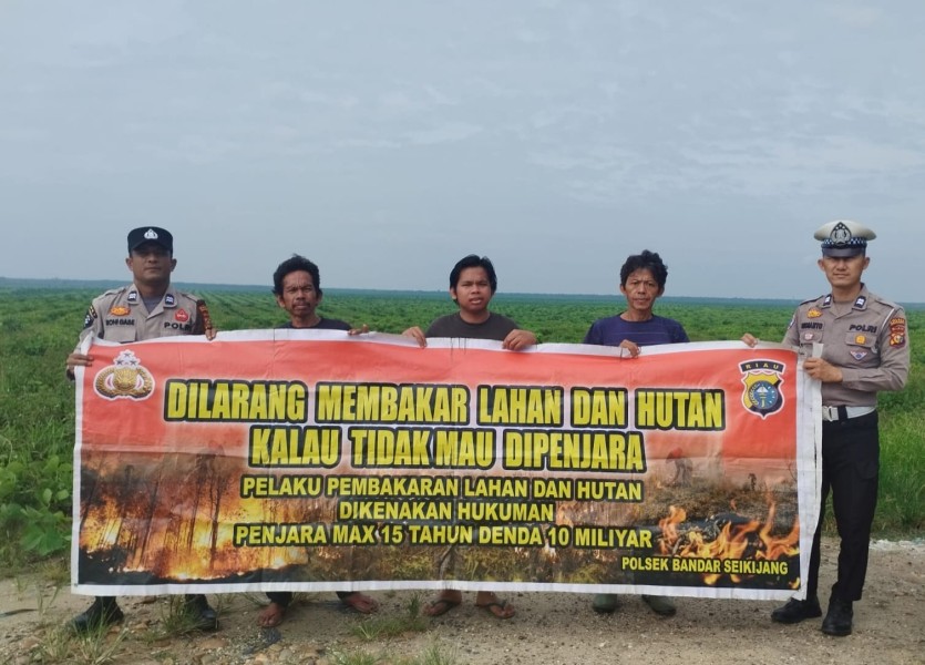 Patroli Karhutla! Kapolsek Bandar Sei Kijang Kembali Imbau Masyarakat Untuk Tidak Membuka Hutan Dengan Cara Membakar