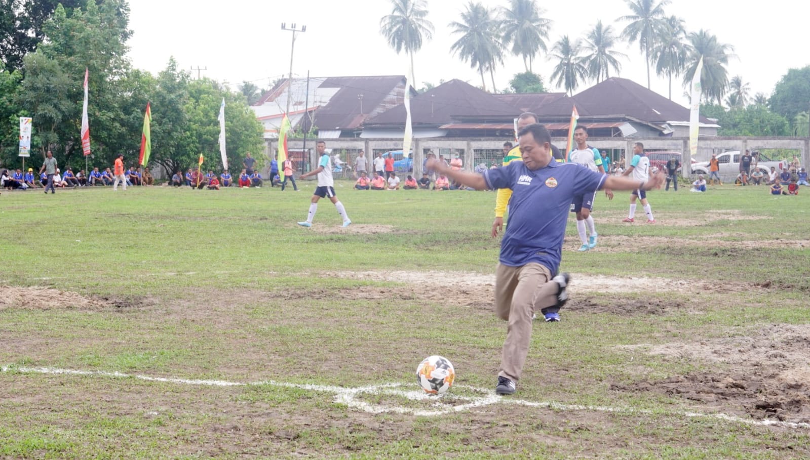 Wakil Bupati Rohil Resmi Buka Turnamen U 30 Antar Dinas