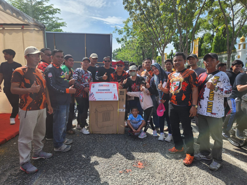 MPC Pemuda Pancasila Kota Pekanbaru Tumpah Ruah Bersama Ribuan Warga Pekanbaru Di Fun Walk Bhayangkara 2023