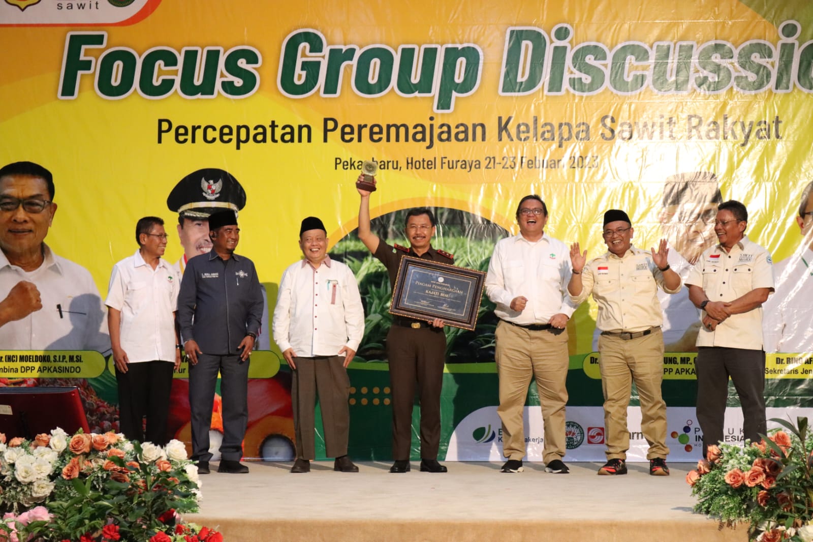 Kejati Riau Raih Penghargaan Dari Apkasindo