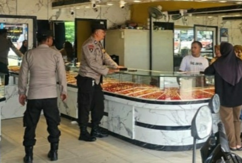 Polsek Bandar Sei Kijang Laksanakan Kegiatan Rutin Yang Ditingkatkan (KRYD) untuk Harkamtibmas Kepada Pemilik Usaha