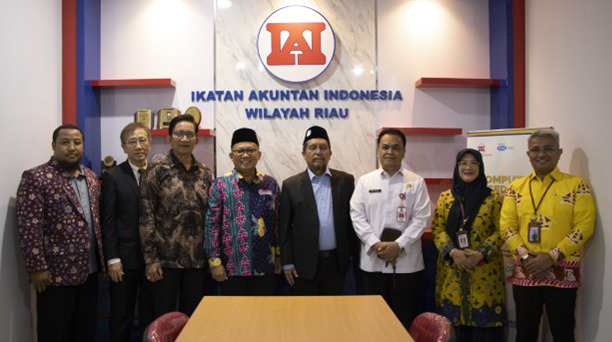 Rektor UMRI Resmikan Sekretariat IAI Wilayah Riau