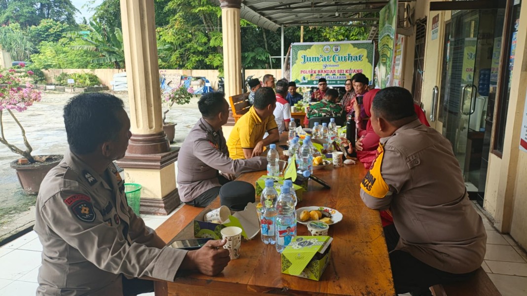 Polsek Bandar Seikijang Gelar Jumat Curhat dengan Tokoh Masyarakat dan Unsur Pemerintahan