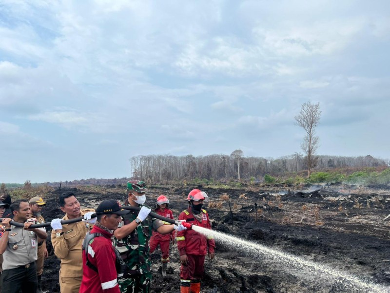Pulau Rupat Bengkalis Strategis, Danrem 031/WB Brigjen TNI Dr. Agustatius Sitepu, S.Sos.,M.Si.,M.Han Minta Karhutla Ditangani Cepat dan Tuntas