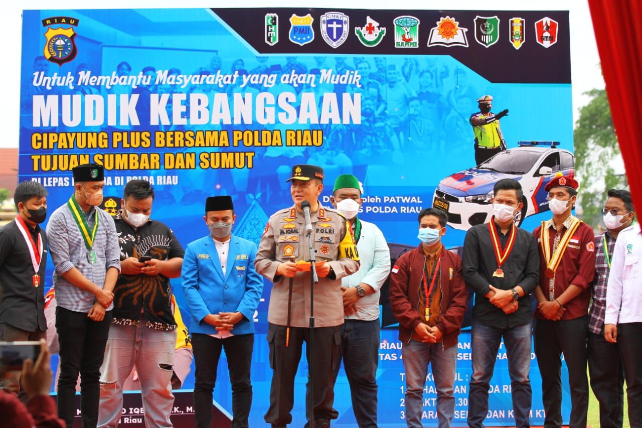 Lepas Rombongan Mudik Kebangsaan Polda Riau, Irjen Moh Iqbal : Ini Moment Kolaborasi Untuk Membantu Masyarakat