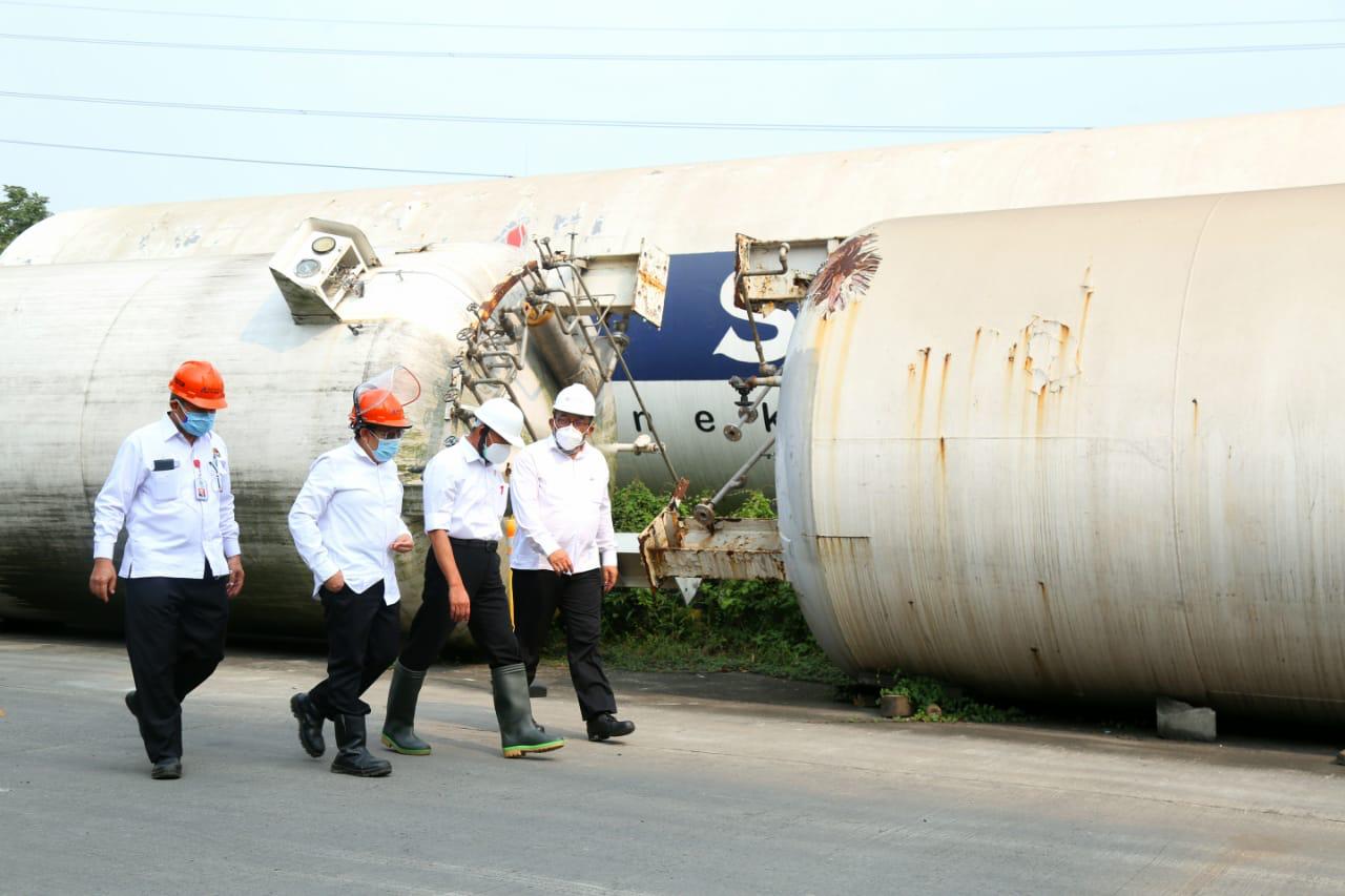 Kunjungi Produsen Oksigen Terbesar di Indonesia, Menko PMK Pastikan Ketersedian Oksigen