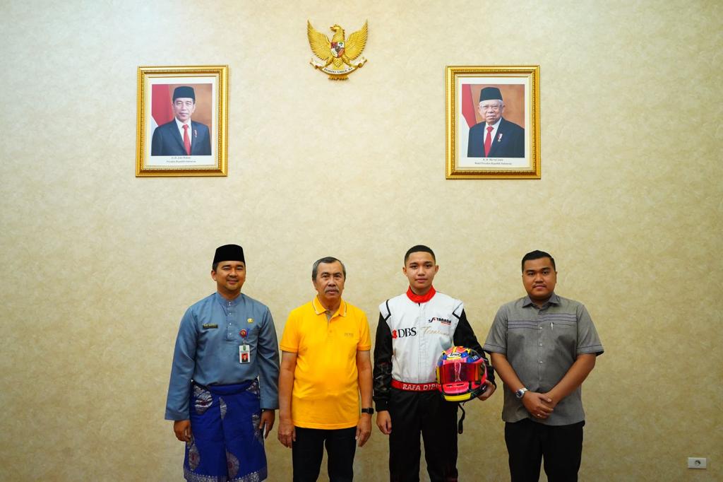 Pembalap Rafa Dypo Ponakan Alle Ketua MBI Riau Wakili Indonesia di Ajang kejuaraan  Grand Prix Gokart Di Italia