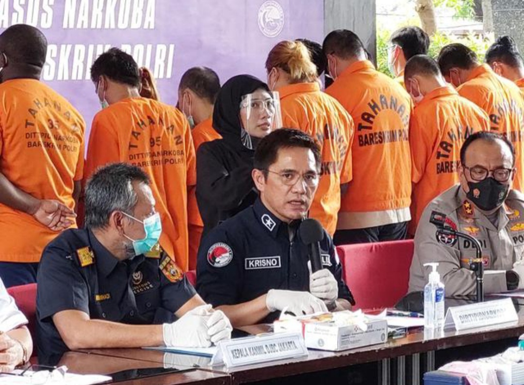 Bareskrim Polri Bongkar Jaringan Narkoba Tempat Hiburan Malam, 1 Polisi dan Eks Anggota Jadi Kurirnya