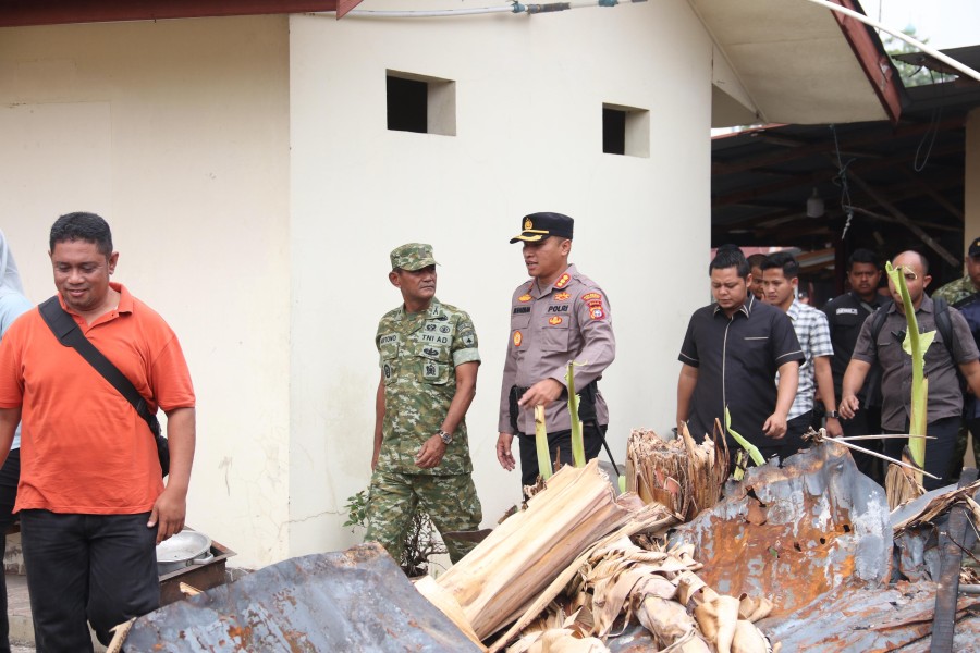 Polresta Pekanbaru Gelar Apel dan Gotong Royong Rekonstruksi Asrama Polisi