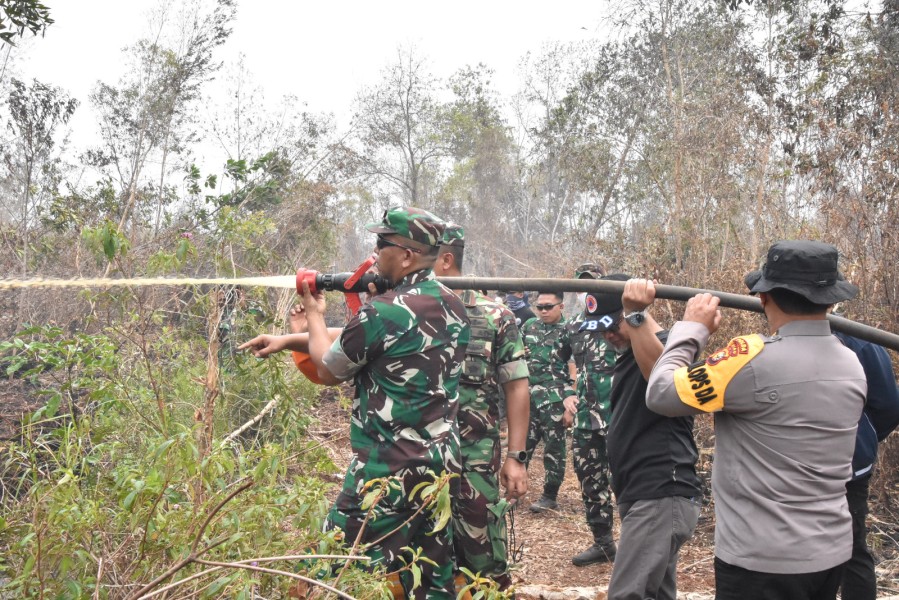 Kolaborasi Jadi Kunci, Danrem 031/WB Brigjen TNI Dr. Agustatius Sitepu, S.Sos.,M.Si.,M.Han Tekankan Sinergi Penanggulangan Karhutla di Kota Dumai