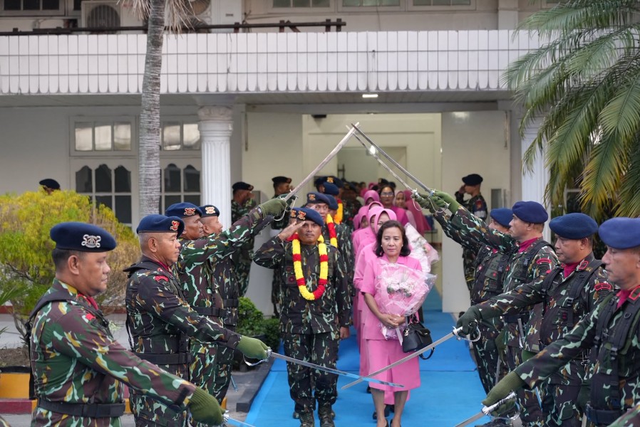 Pelepasan Purna Bhakti, Dansat Brimob Polda Riau : Pengabdian Tidak Berakhir Saat Seragam Dilepas