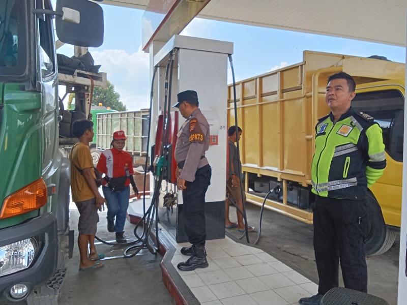 Patroli KRYD!!! Cegah C3, Polsek Bandar Sei Kijang Gencarkan Patroli KRYD di SPBU dan Toko Emas