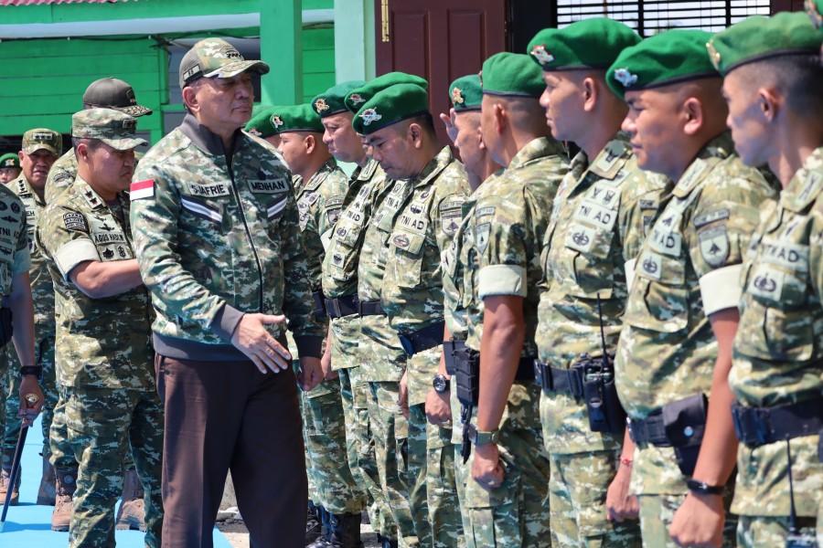 Profesionalisme Prajurit Jadi Penekanan Menhan RI Saat Kunjungi Yonif TP 898/PC, Didampingi Pangdam XIX Tuanku Tambusai
