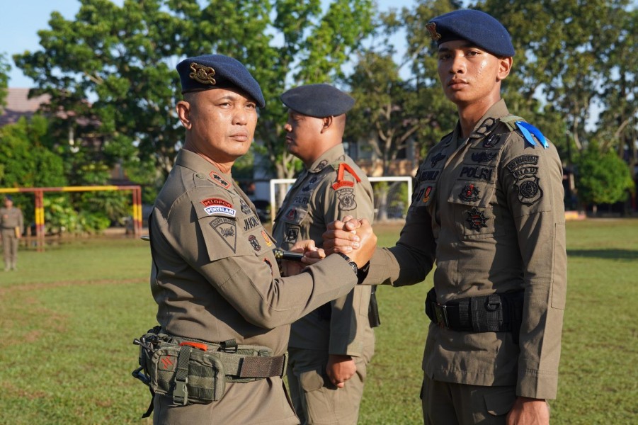 Tingkatkan Profesionalisme dan Kesiapsiagaan, Satbrimob Polda Riau Gelar Upacara Pembukaan Harpuan PHH
