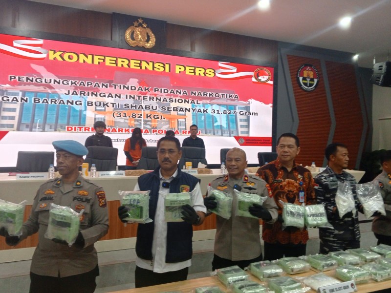 Bongkar Jaringan Narkoba Internasional, Polda Riau Gagalkan Peredaran 31,82 Kg Sabu
