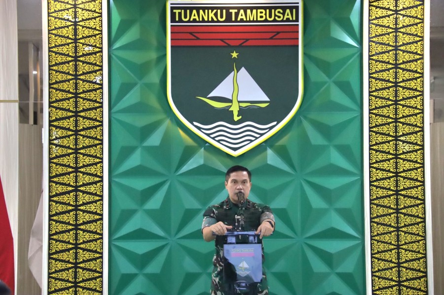 Tradisi Wisuda Purnawira Kodam XIX/TT: Kolonel CHK (Purn) Amir Welong Akhiri Pengabdian dengan Penuh Kehormatan