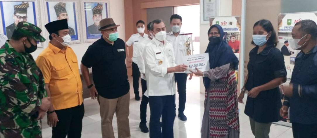 PWI Riau Gelar Kurban dan Umumkan Pemenang LKTJ 2021