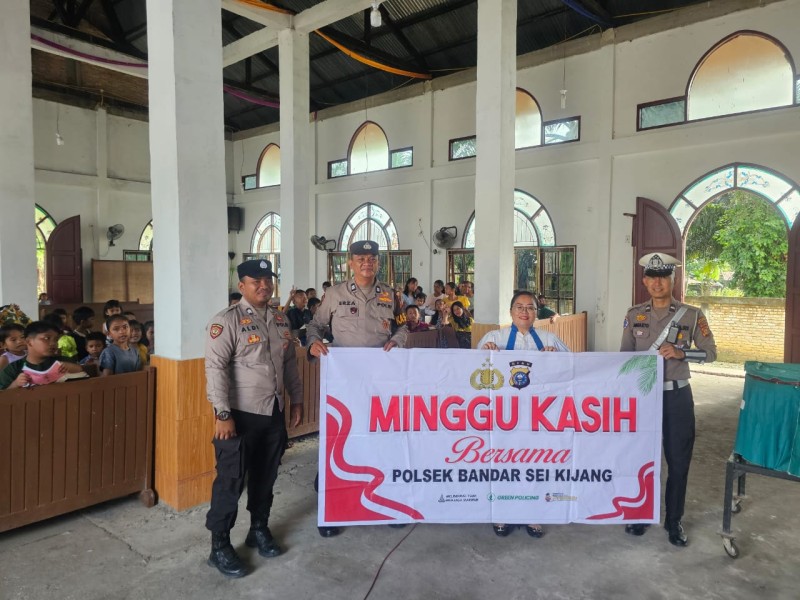 Polsek Bandar Sei Kijang Mengikuti Ibadah Minggu Kasih di Gereja HKBP Sekijang