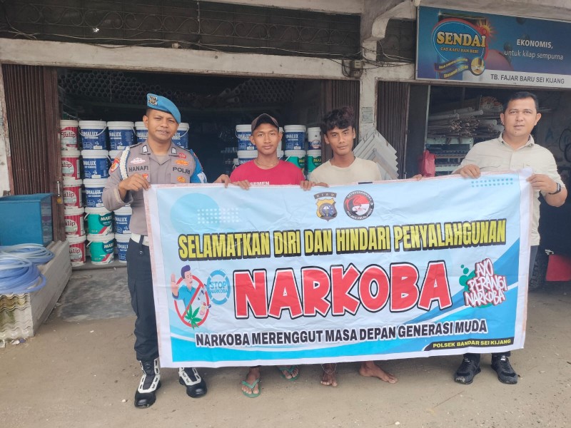 Polsek Bandar Sei Kijang Gelar Sosialisasi Anti Narkoba di Indomaret dan Toko Bangunan Sekijang