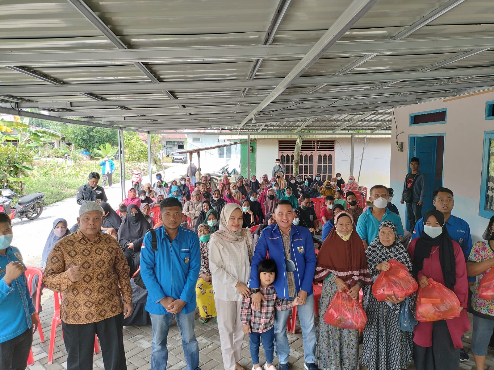Ketua DPD KNPI Provinsi Riau Fuad Santoso Berbagi