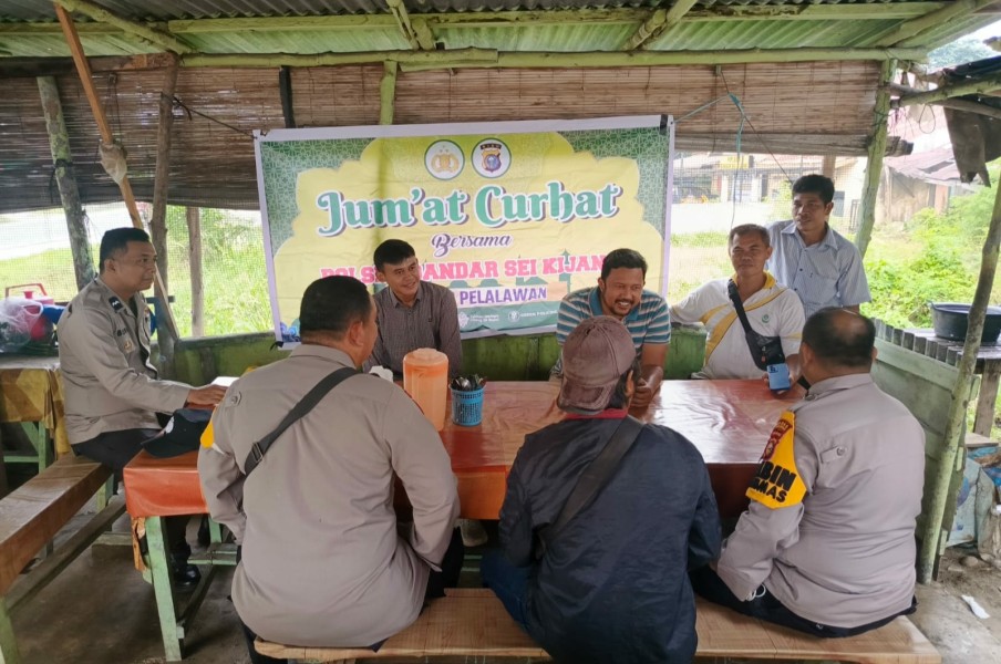 Polsek Bandar Sei Kijang Laksanakan Jum'at Curhat, Tingkatkan Kepercayaan Masyarakat di Warung Bukde