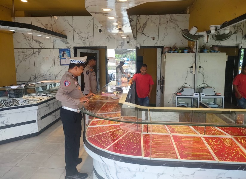 Polsek Bandar Sei Kijang  Laksanakan KRYD, Himbauan Untuk Meningkatkan Keamanan