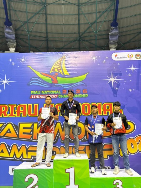 Petarung Brimob Riau, Bripda Al Amin Septu Kelana Raih Emas di Riau National Taekwondo Championship 2026