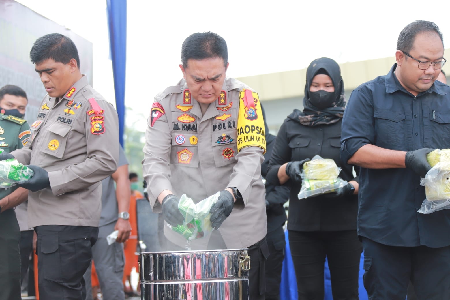 Polda Riau Musnahkan Barang Bukti Narkoba, Irjen Iqbal Tegaskan Tidak Akan Berhenti Berantas