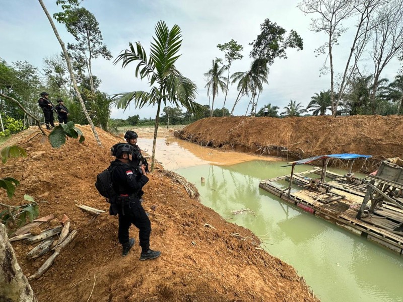 Polres Kuansing Minta Perbantuan Brimob Basmi Tambang Emas Ilegal