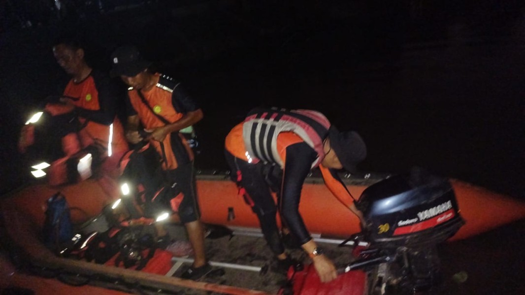 Berenang di Sungai Siak, Seorang Remaja Hanyut di Bawa Arus Sungai