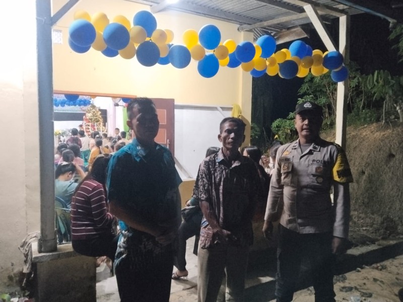 Polsek Bandar Sei Kijang Laksanakan Sterilisasi dan Pengamanan Giat Ibadah Perayaan Natal