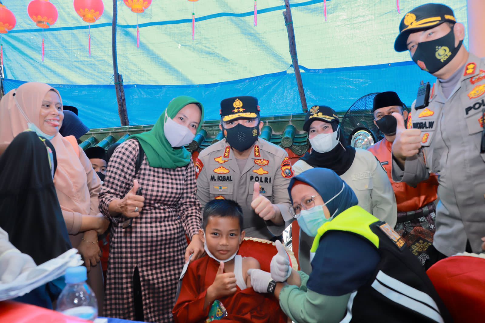 Kapolda Riau Tinjau Vaksinasi Massal Lansia dan Anak Anak di Bengkalis