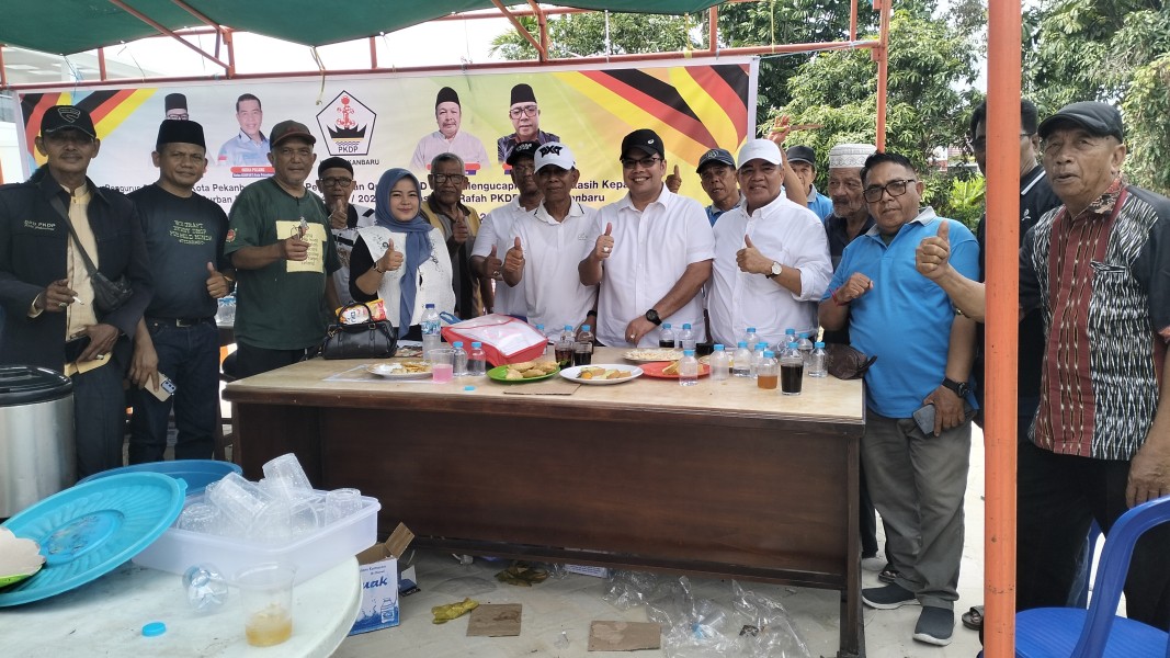 DPD PKDP Pekanbaru Sembelih 13 Hewan Kurban, Ribuan Warga Pariaman Hadiri Idul Adha 1447 H