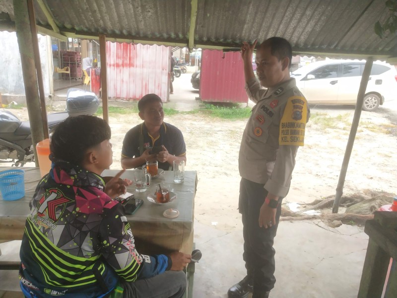 Bhabinkamtibmas Polsek Bandar Sei  Kijang Aiptu Zul Fadli Koto Laksanakan Sambang Warga, Tingkatkan Keamanan dan Kepercayaan Masyarakat