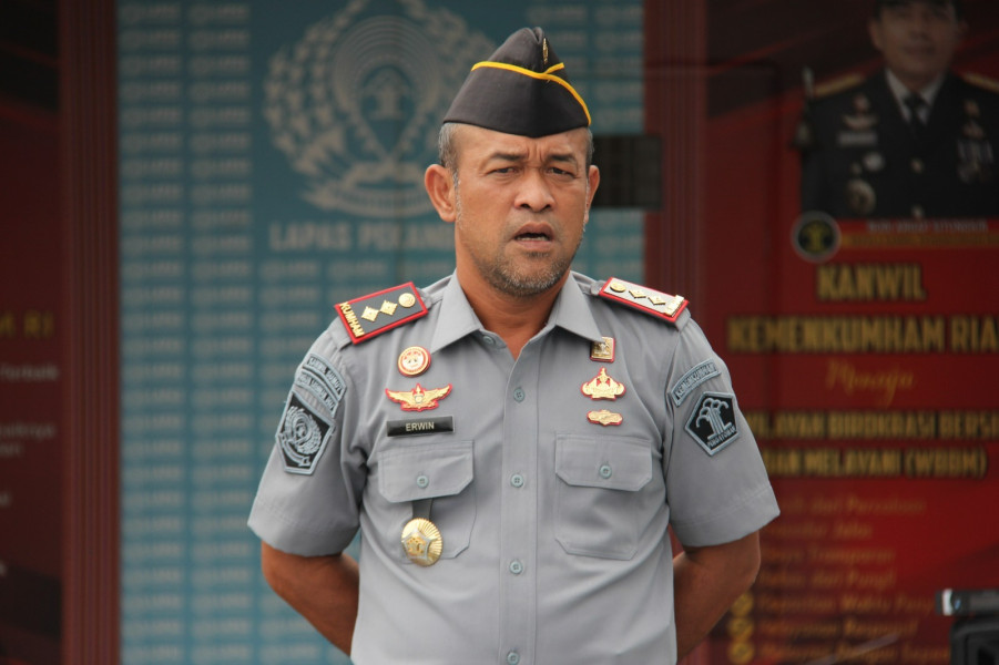 Langkah Baru Semangat Baru, Perdana Kalapas Pekanbaru Pimpin Apel Pagi