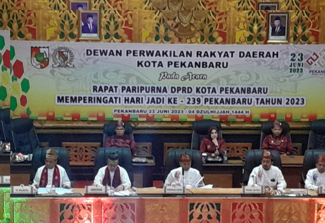 Dihadiri Gubernur Riau, DPRD Gelar Paripurna HUT ke 239 Kota Pekanbaru
