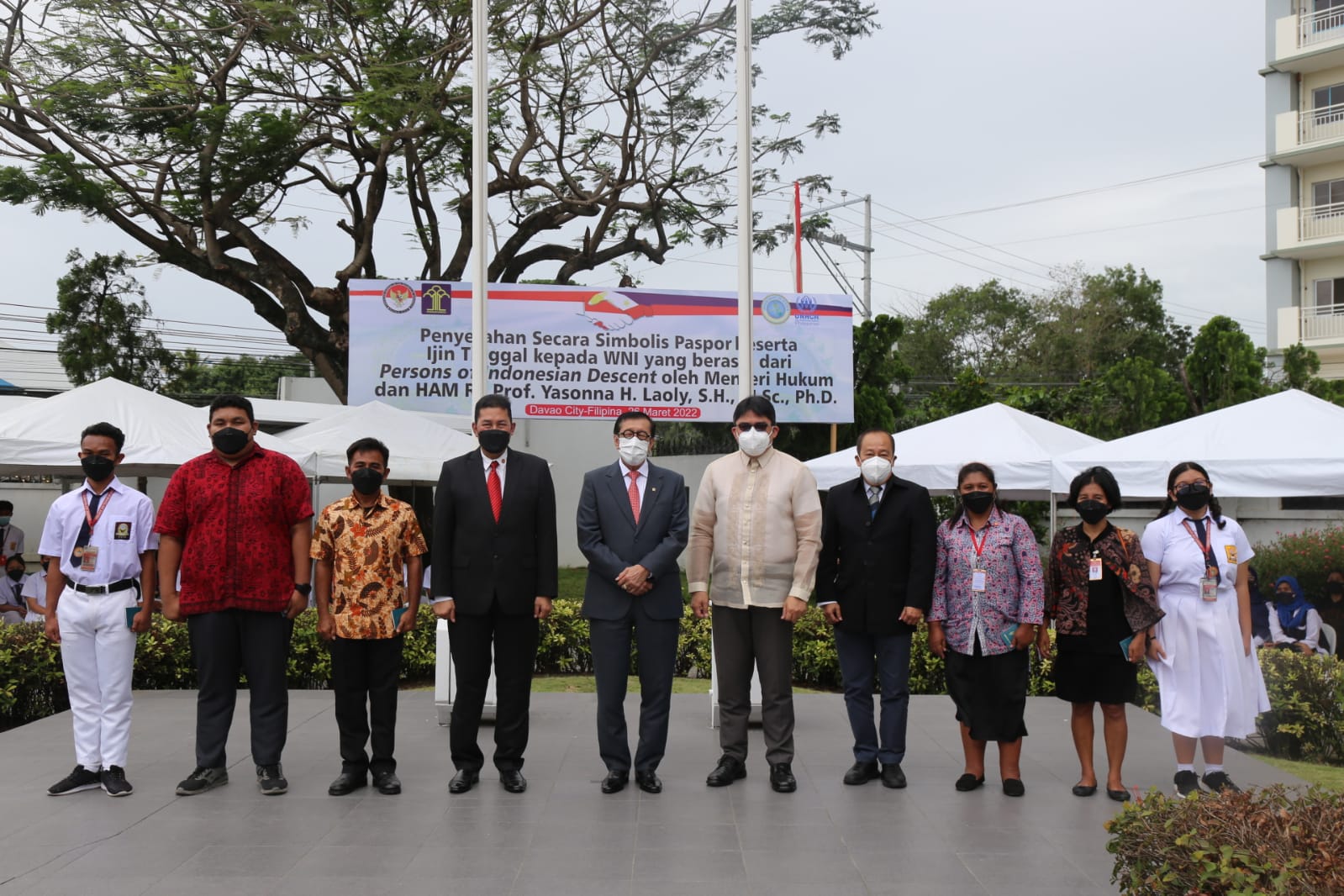 Sah, Yasonna Berikan Paspor untuk WNI Keturunan di Filipina