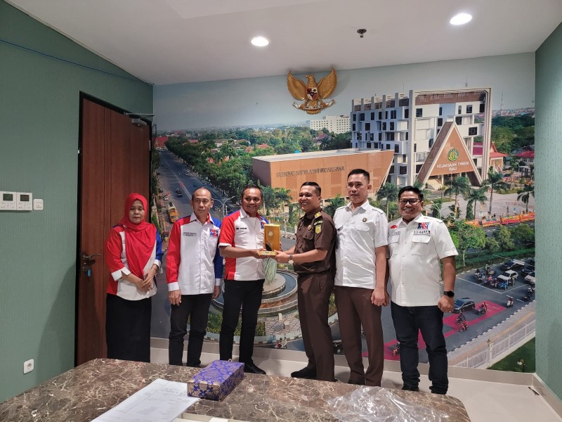 DPW PWMOI Riau Bersilaturahmi dan Audiensi Dengan Kejati Riau, Ini Yang Dibahas