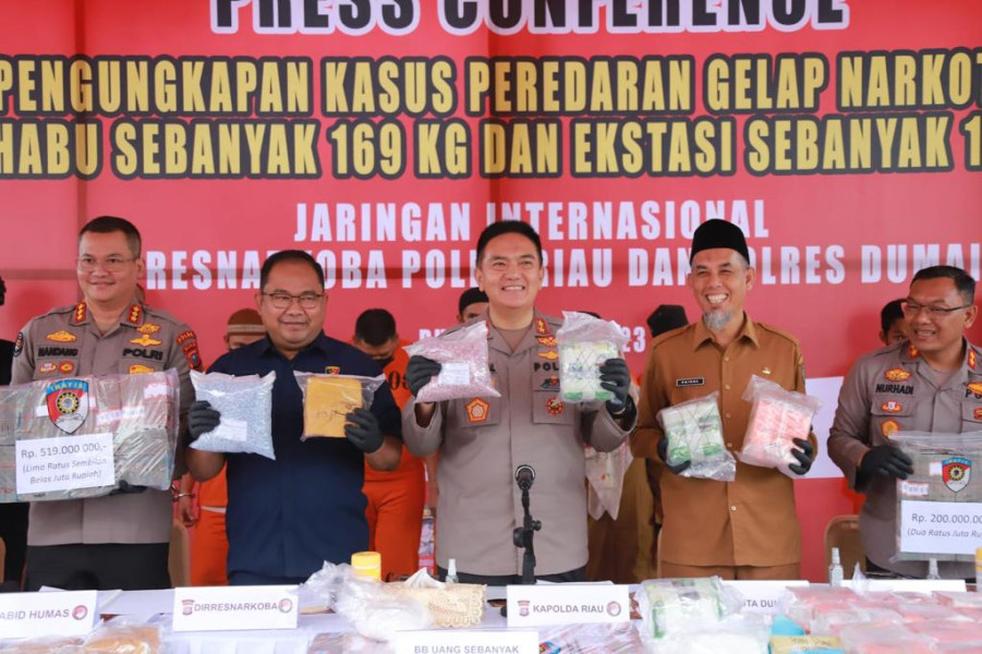 Tindak Lanjuti Atensi Kapolri, Kapolda Riau Irjen Pol M Iqbal Tangkap Bandar Narkoba Jaringan Internasional