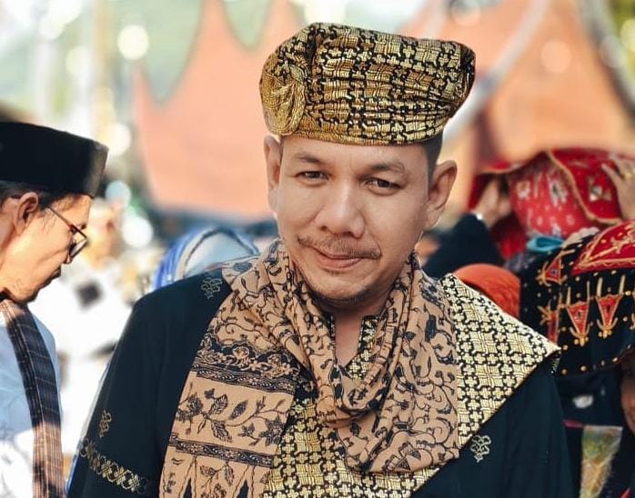 Pengambilan Sumpah di Rumah Gadang dan Semarak Alek Batagak Penghulu Persukuan Simabua Sulit Air