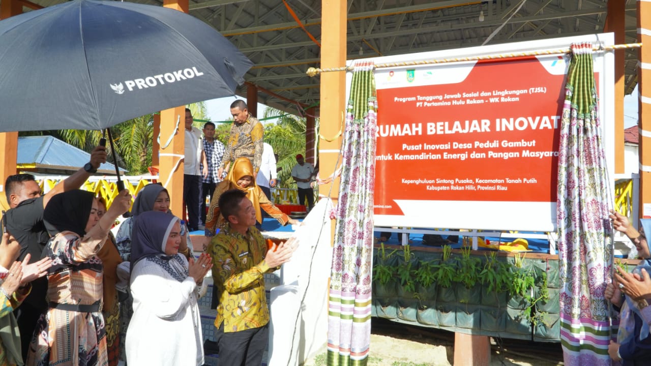 Bupati Rohil Resmikan Rumah Belajar Inovatif Bantuan Pertamina Hulu Rokan Di Sintong