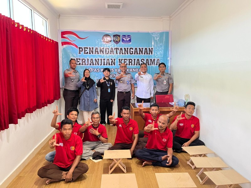 Peduli Pendidikan WBP,  Kalapas Pekanbaru Resmikan Program Pendidikan bagi WBP Melalui Kerjasama dengan PKBM Pelita Riau