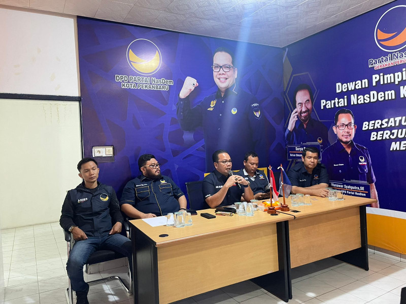 Abu Bakar Sidik Boyong Kader Dan Bacaleg Partai Nasdem Pekanbaru Ke Jakarta