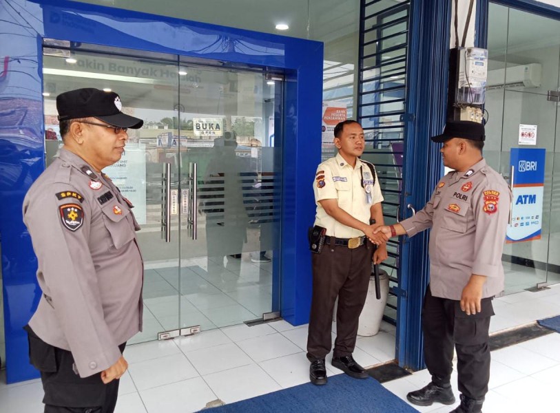 Polsek Bandar Sei Kijang Laksanakan Kegiatan Rutin Yang Ditingkatkan (KRYD) untuk Harkamtibmas Kepada Security Bank